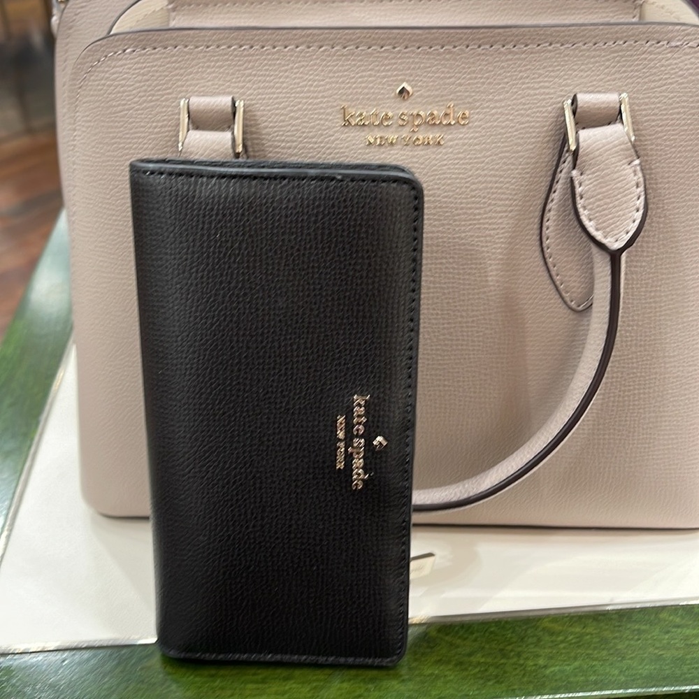 Kate Spade Darcy Large Slim Bifold Wallet 
Black - Picture 9 of 16